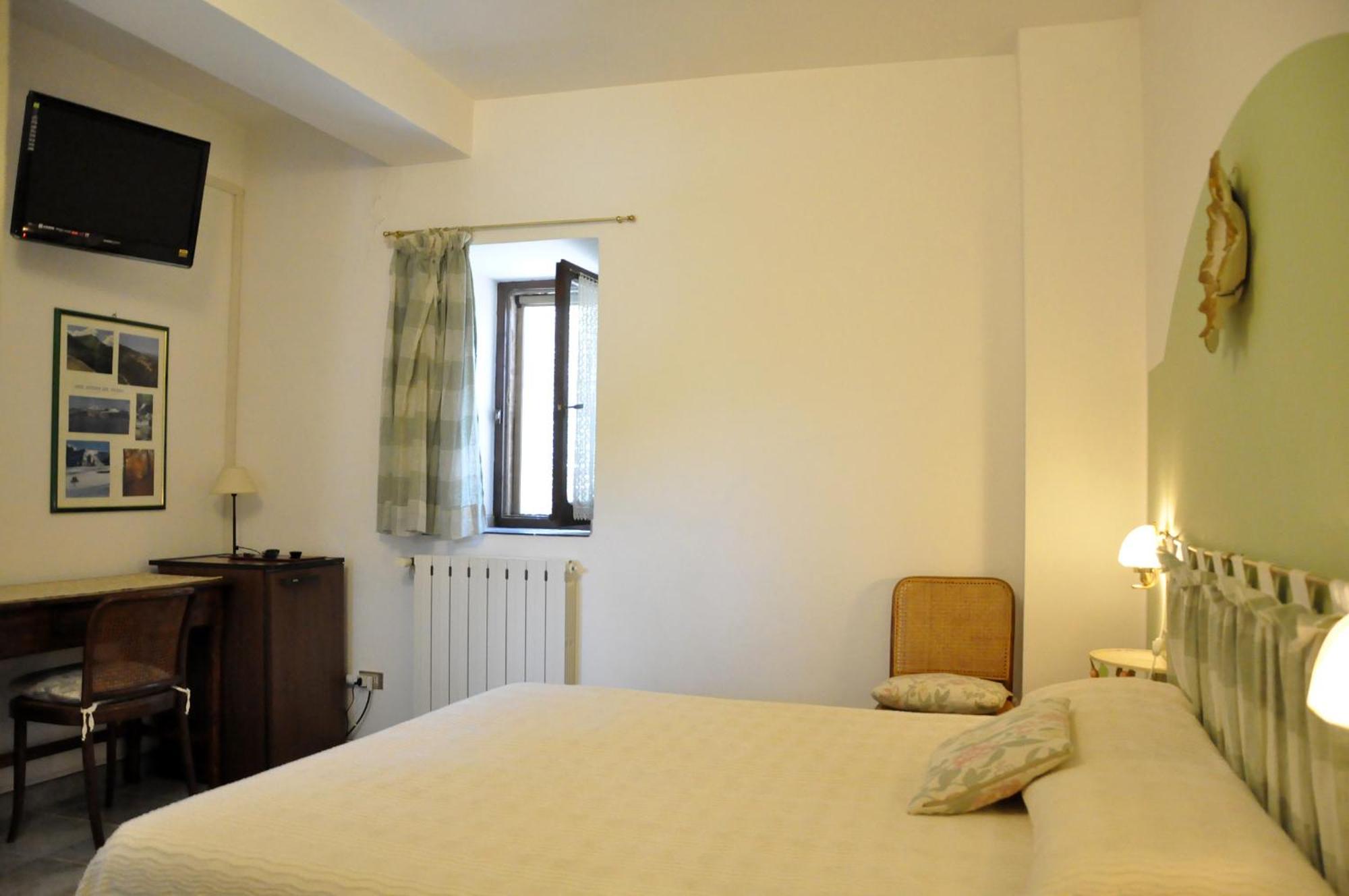 Villa Agriturismo La Campana Montefiore dellʼAso Zimmer foto